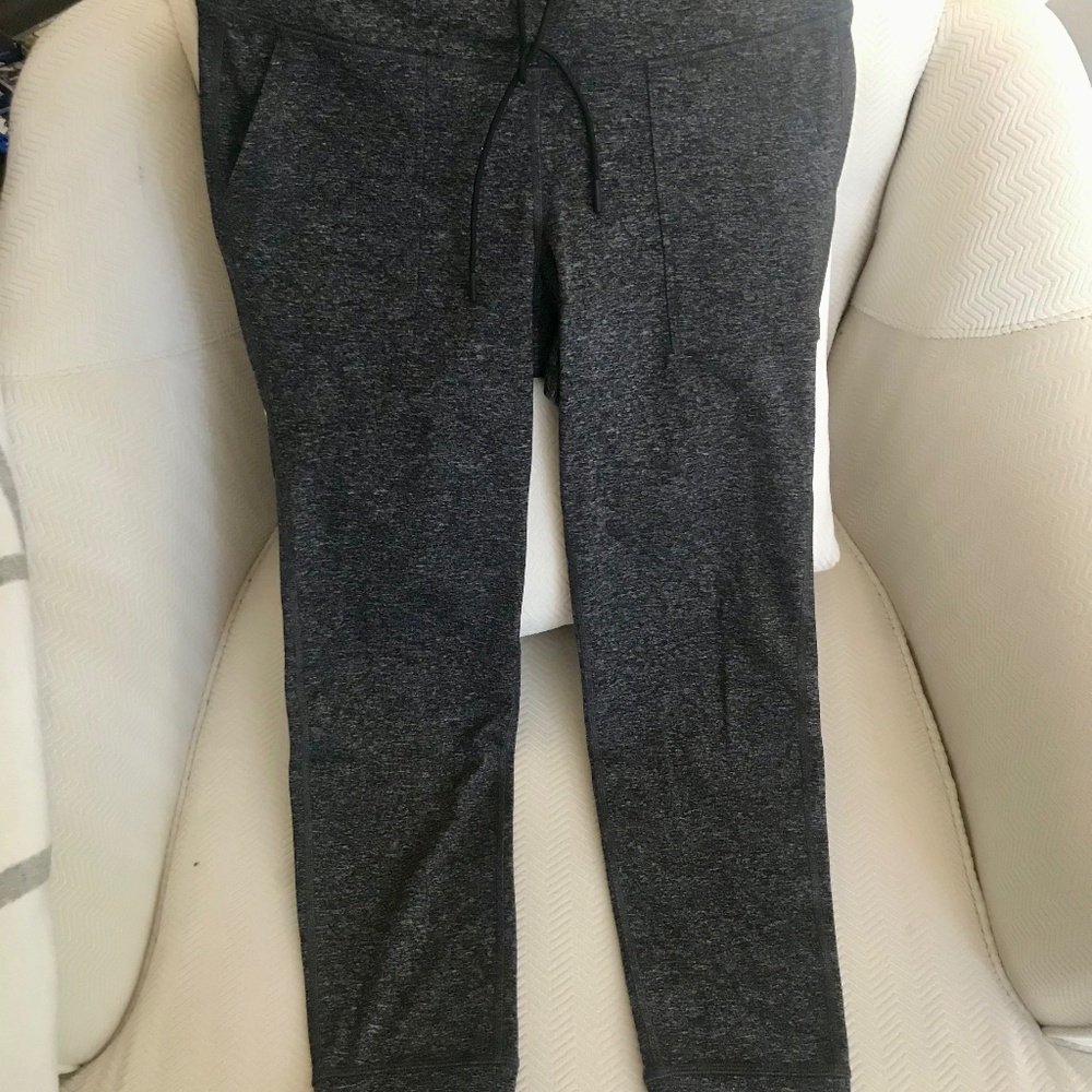 Grey joggers from Old Navy Active Wear - Picture 1 of 6